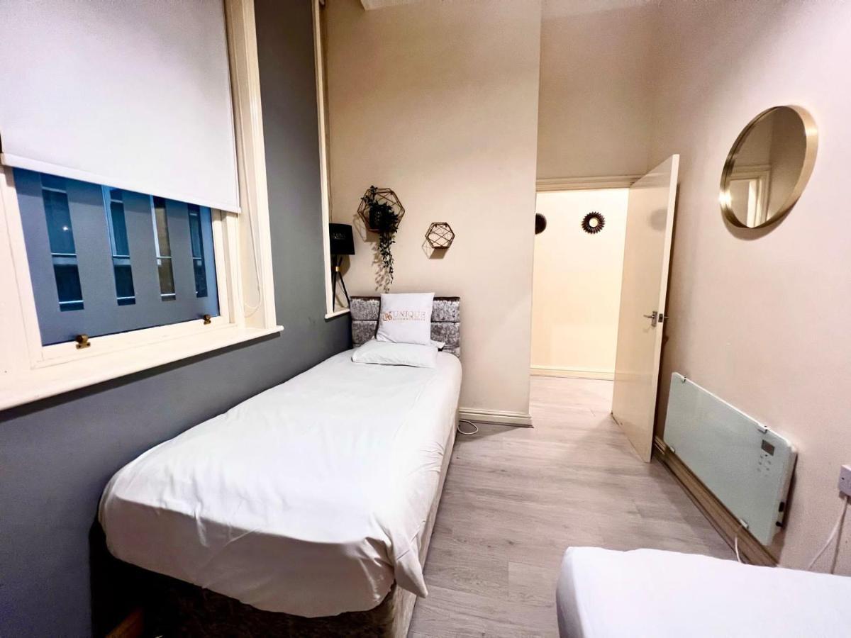 Kinetic Stays - Liverpool Apartments Buitenkant foto