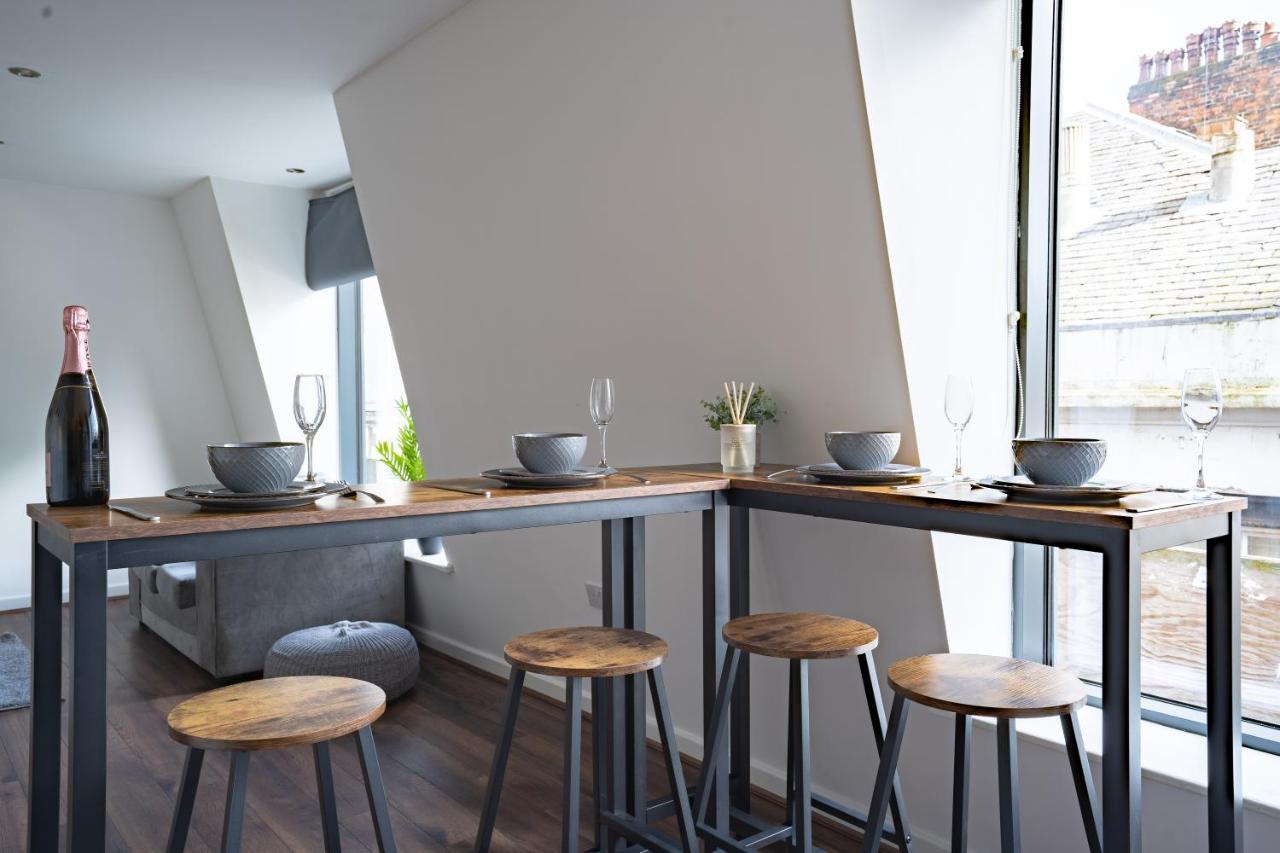 Kinetic Stays - Liverpool Apartments Buitenkant foto